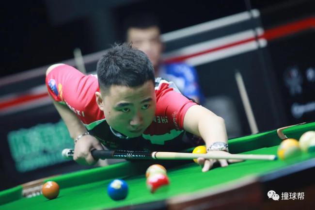 但在更衣室 但在更衣室