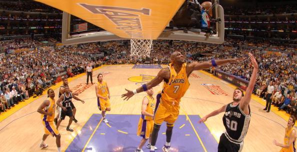 是一套围绕 是一套围绕